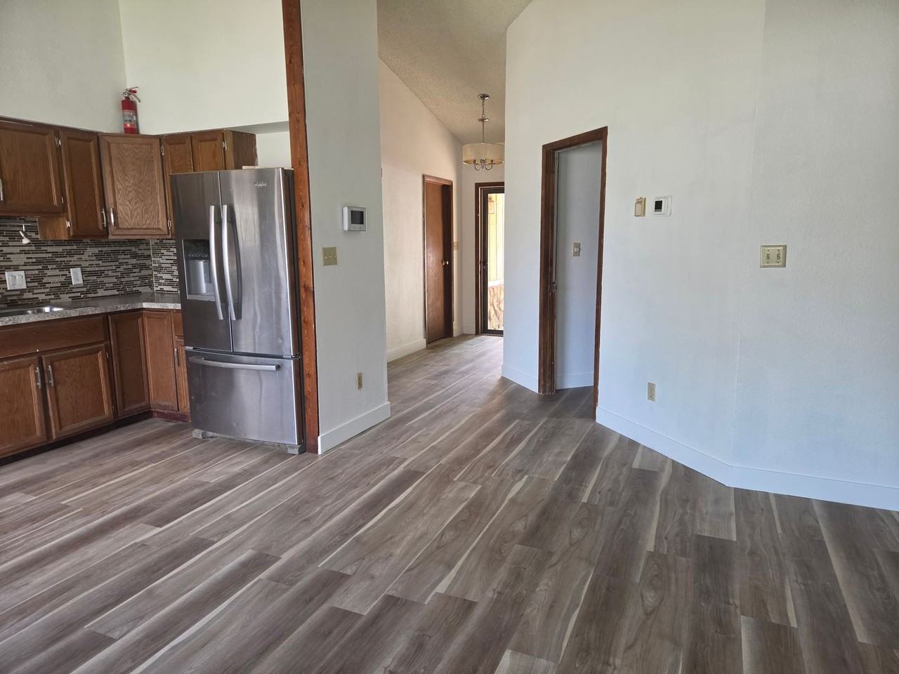 1504 W Mann Ave - Photo 5 of 19