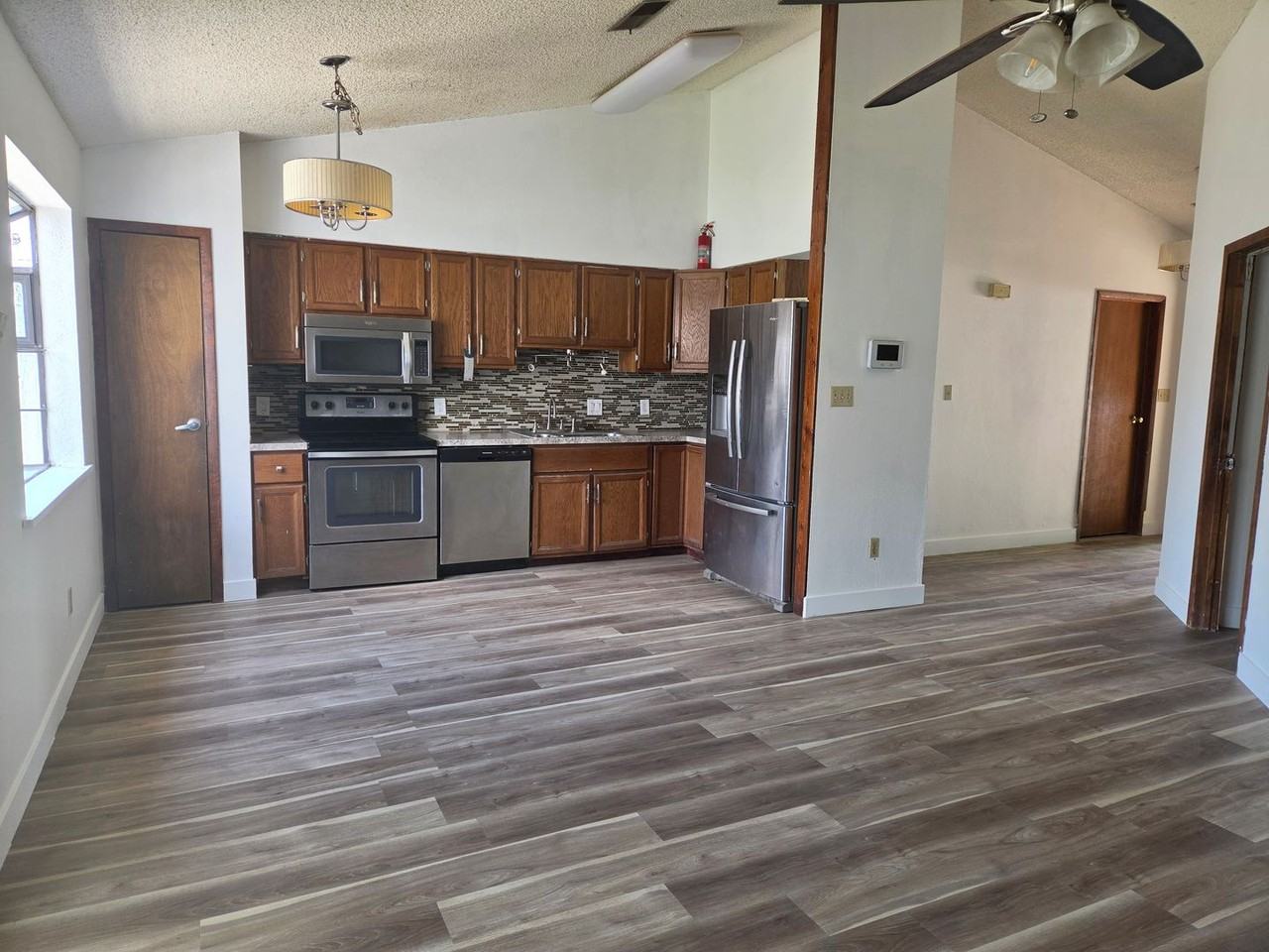1504 W Mann Ave - Photo 6 of 19