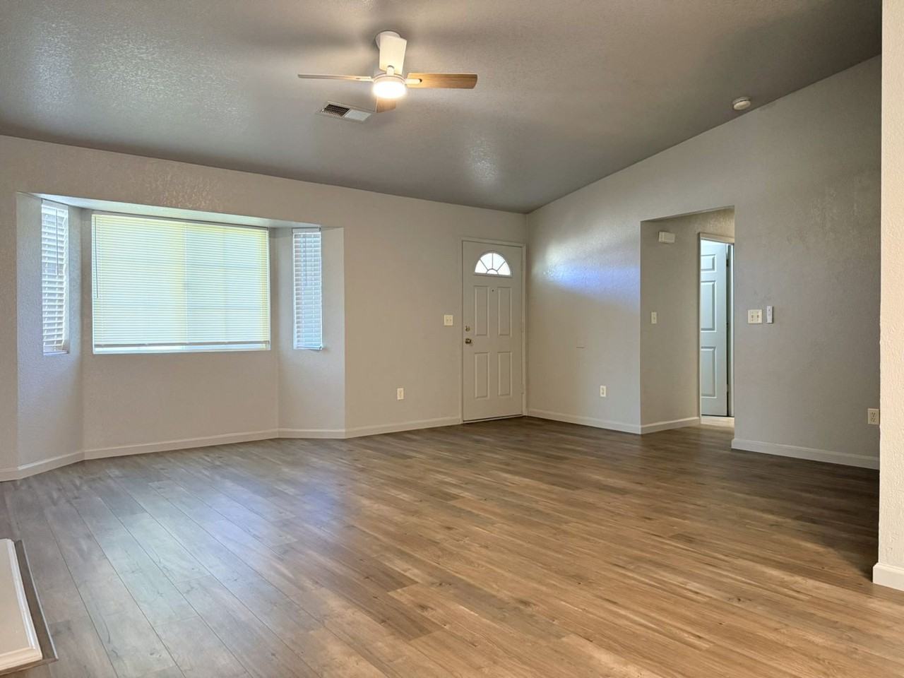 520 St Teresa Ct - Photo 2 of 23