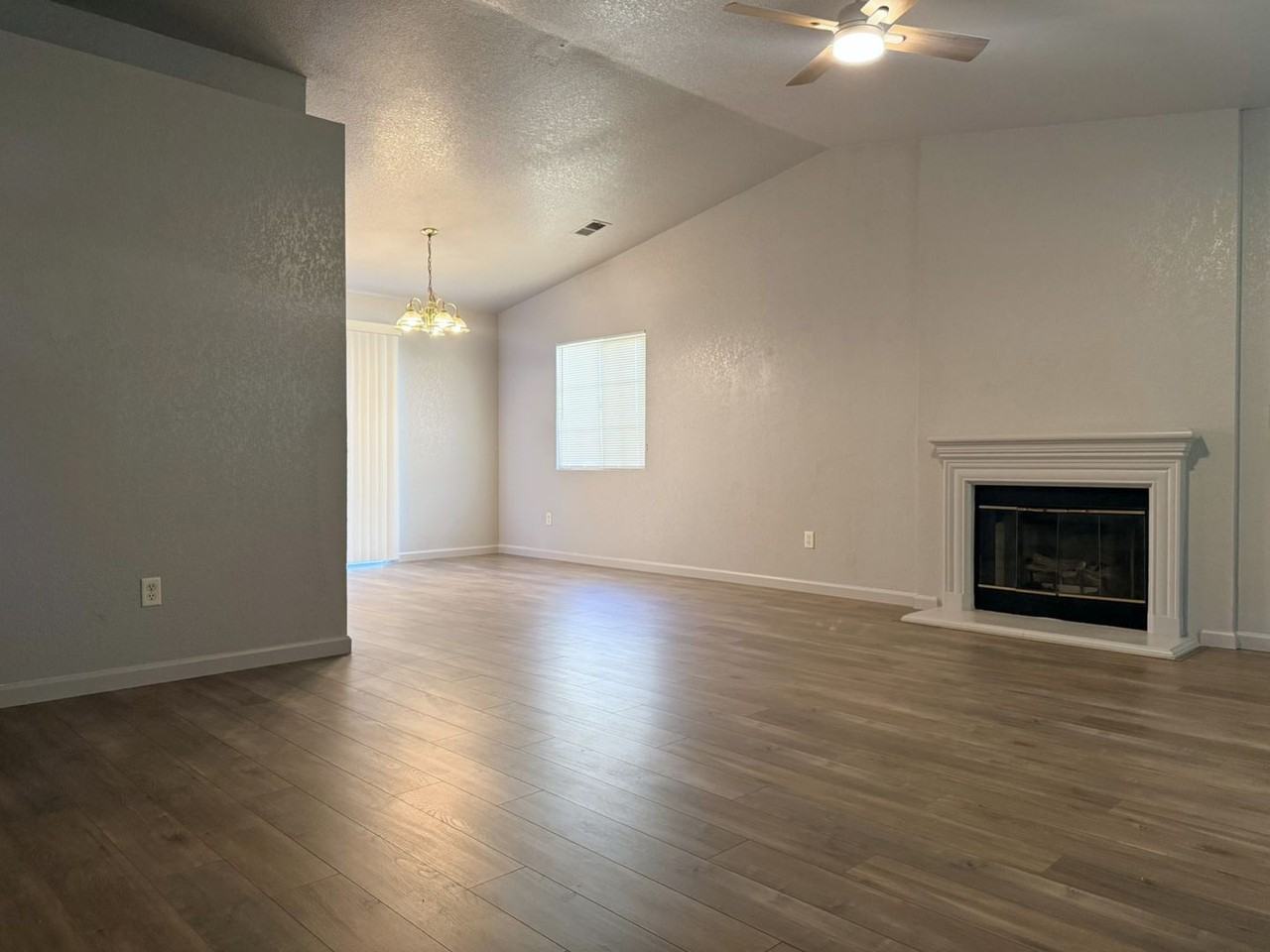 520 St Teresa Ct - Photo 4 of 23