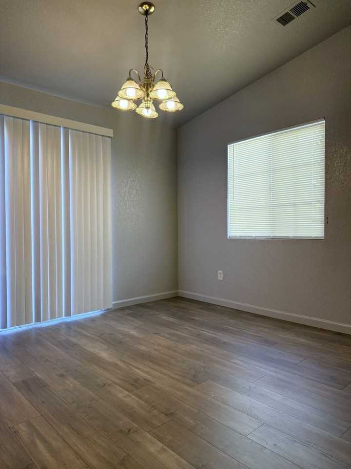 520 St Teresa Ct - Photo 5 of 23