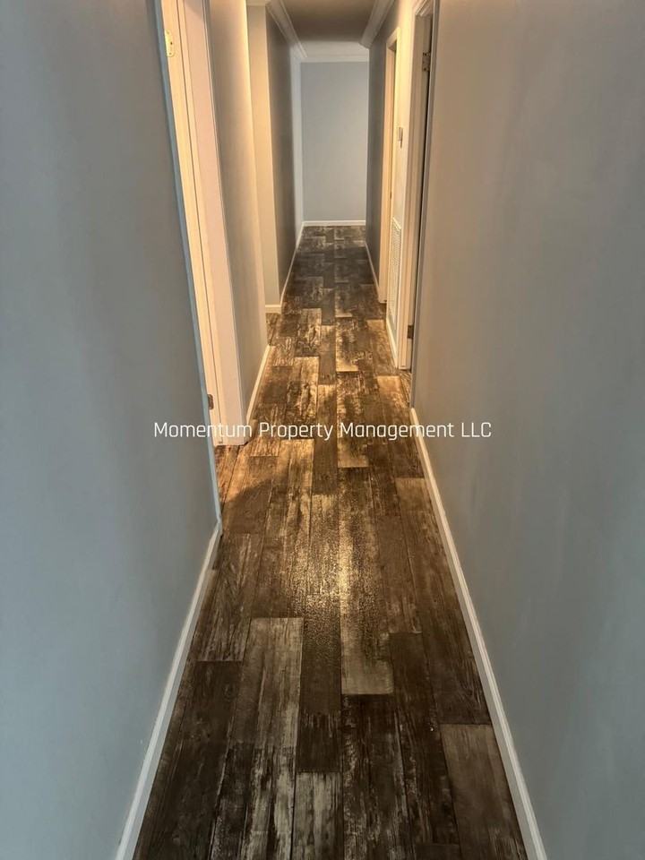 2452 Ayerswood Dr - Photo 4 of 9
