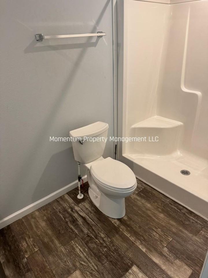 2452 Ayerswood Dr - Photo 6 of 9
