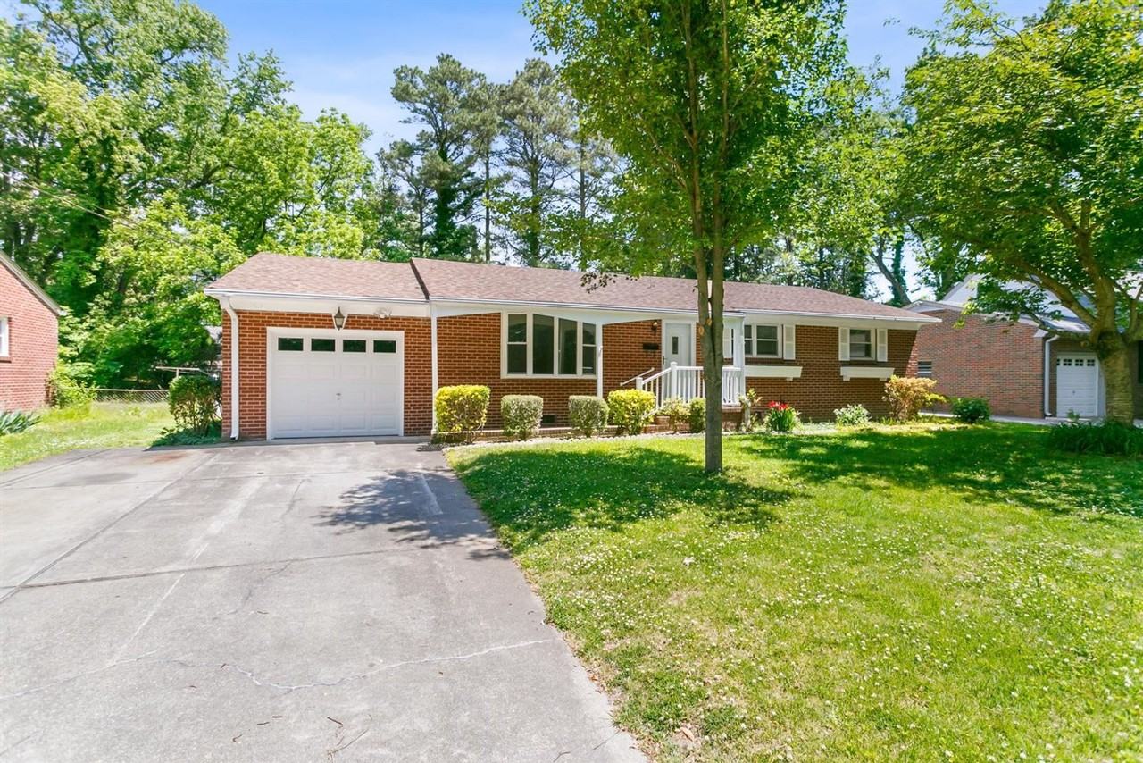 208 Longhill Rd - Photo 2 of 34
