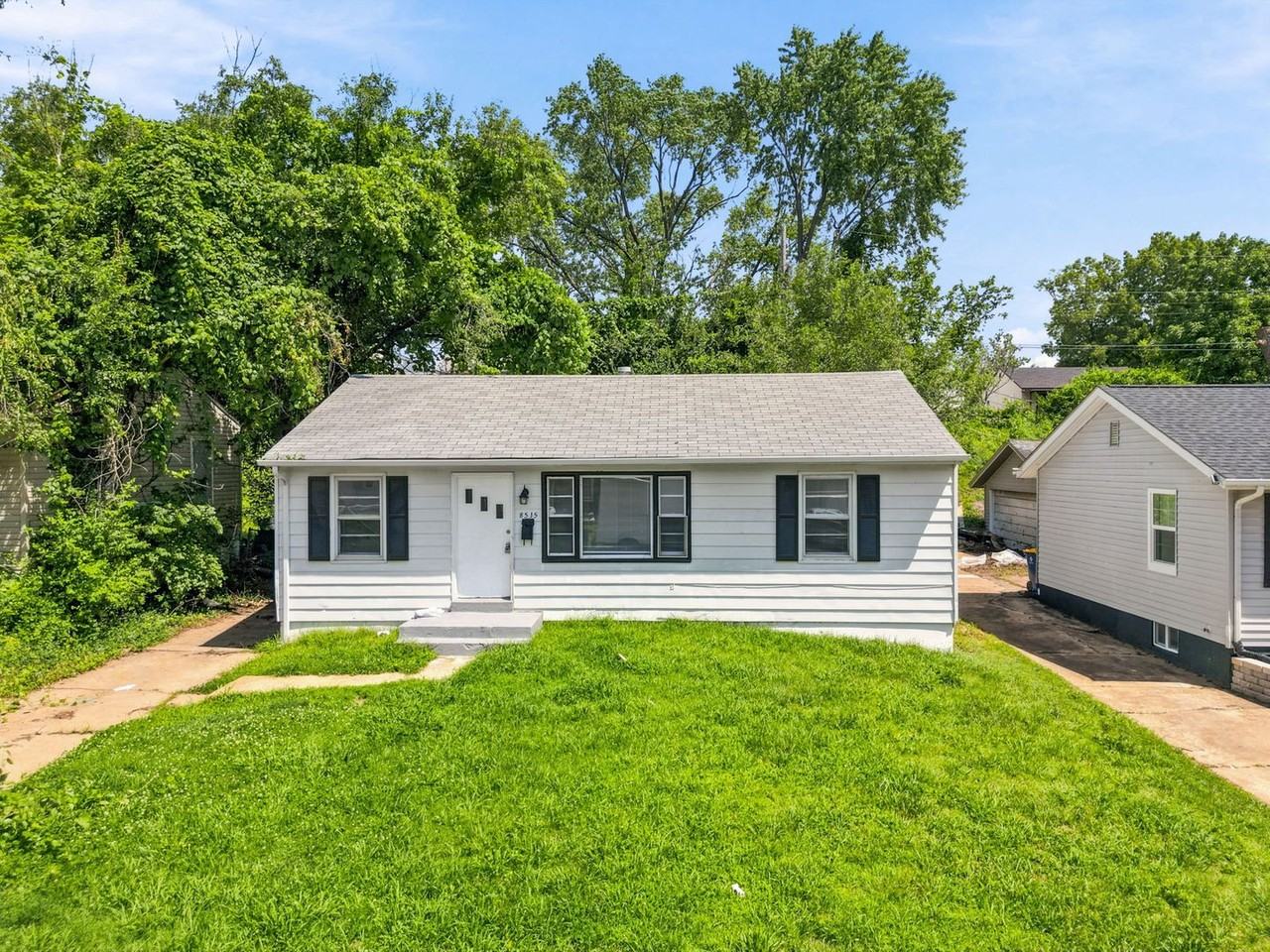 8515 Jenny Dr - Photo 2 of 49