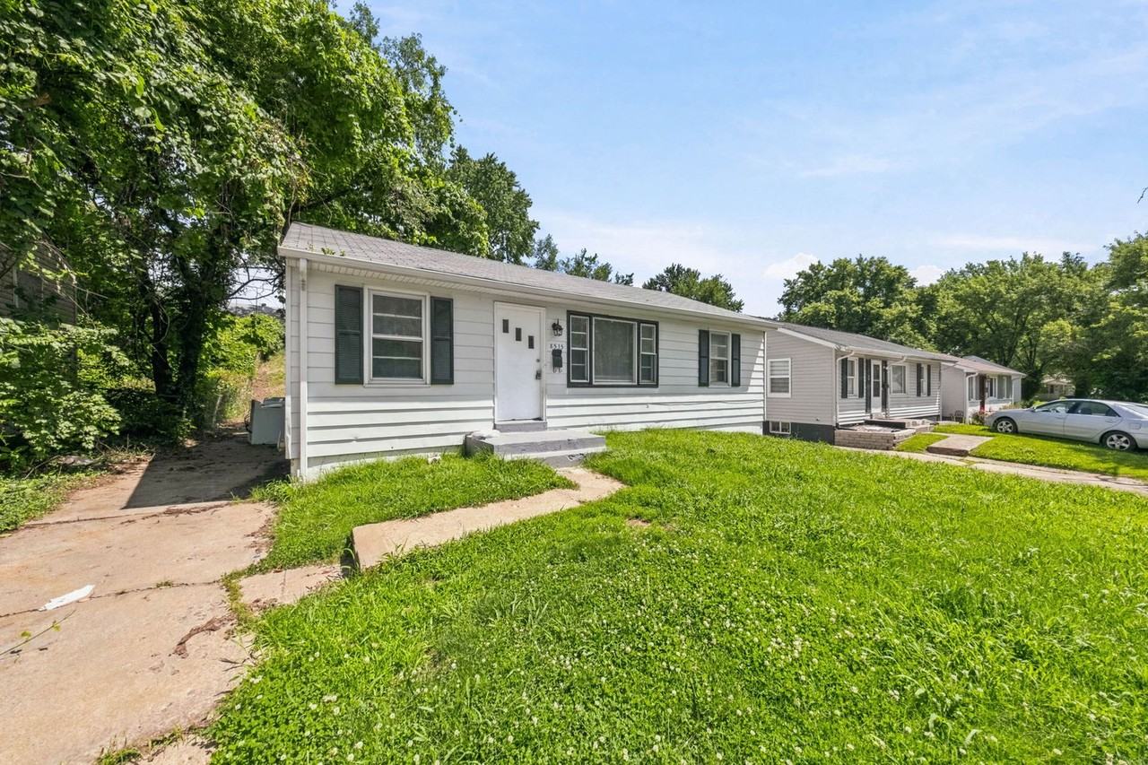 8515 Jenny Dr - Photo 4 of 49