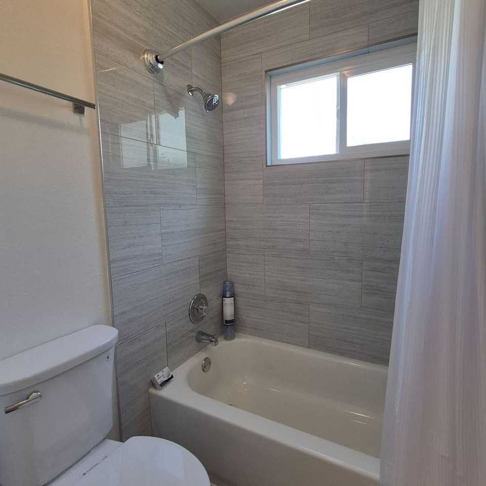 1725 O St #1 - Photo 7 of 13