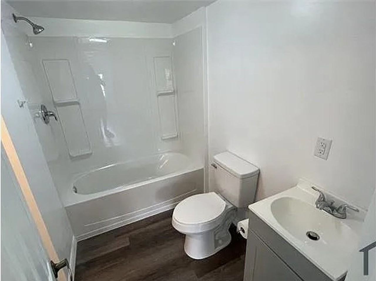 2923 Dover Ln - Photo 4 of 10