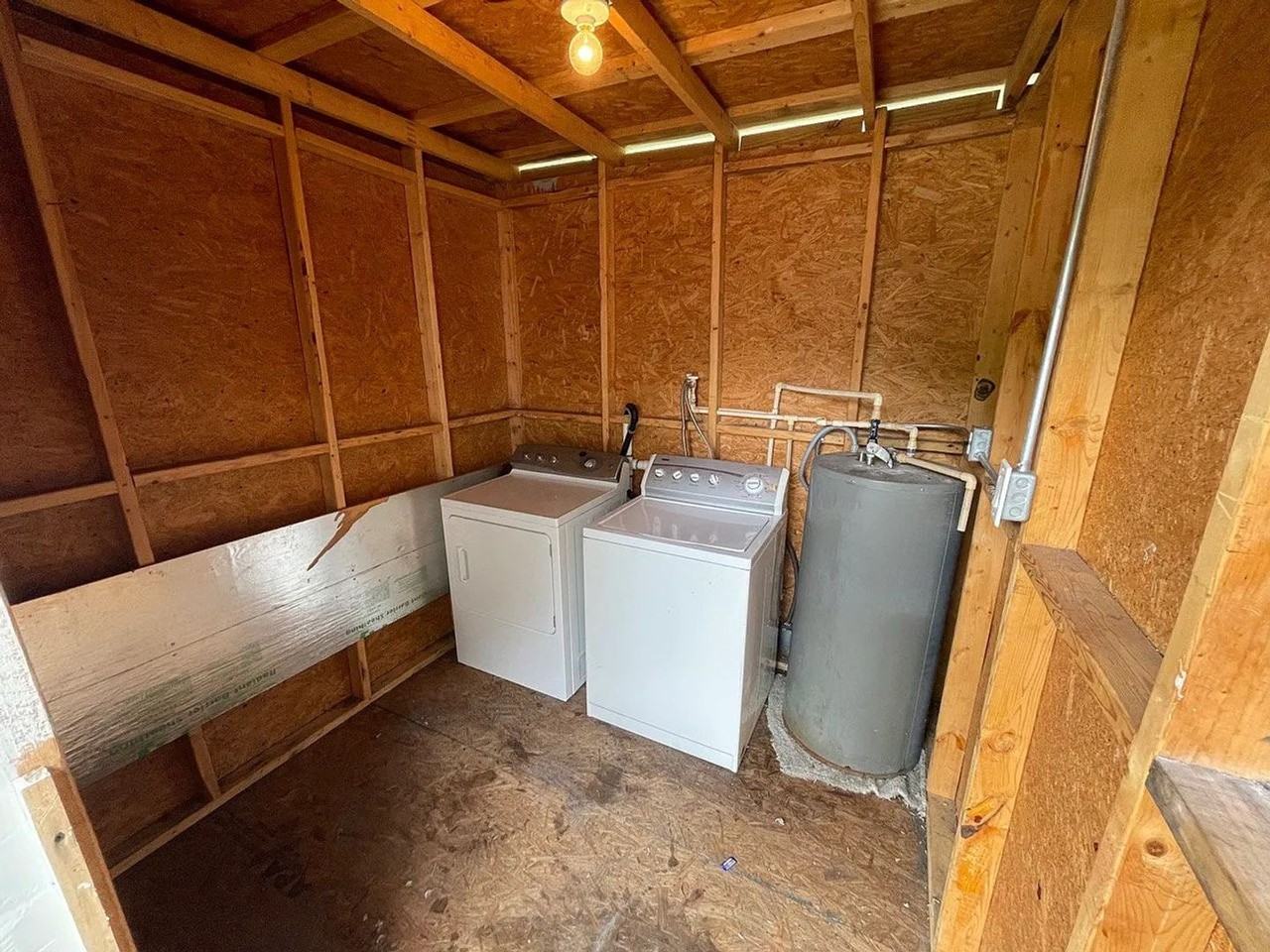 2923 Dover Ln - Photo 5 of 10