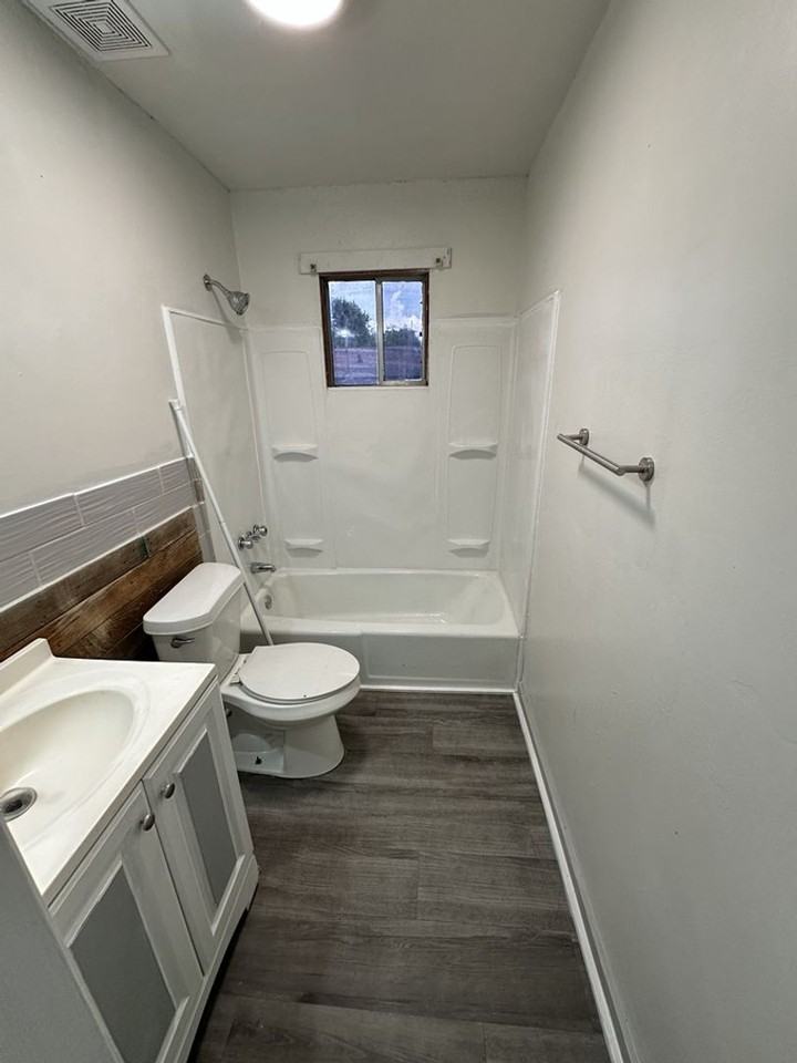 3816 Fagan St - Photo 2 of 7