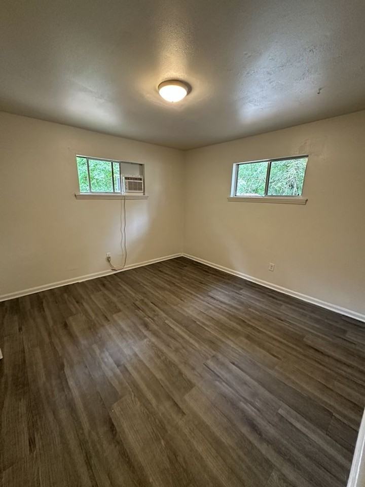 3816 Fagan St - Photo 3 of 7