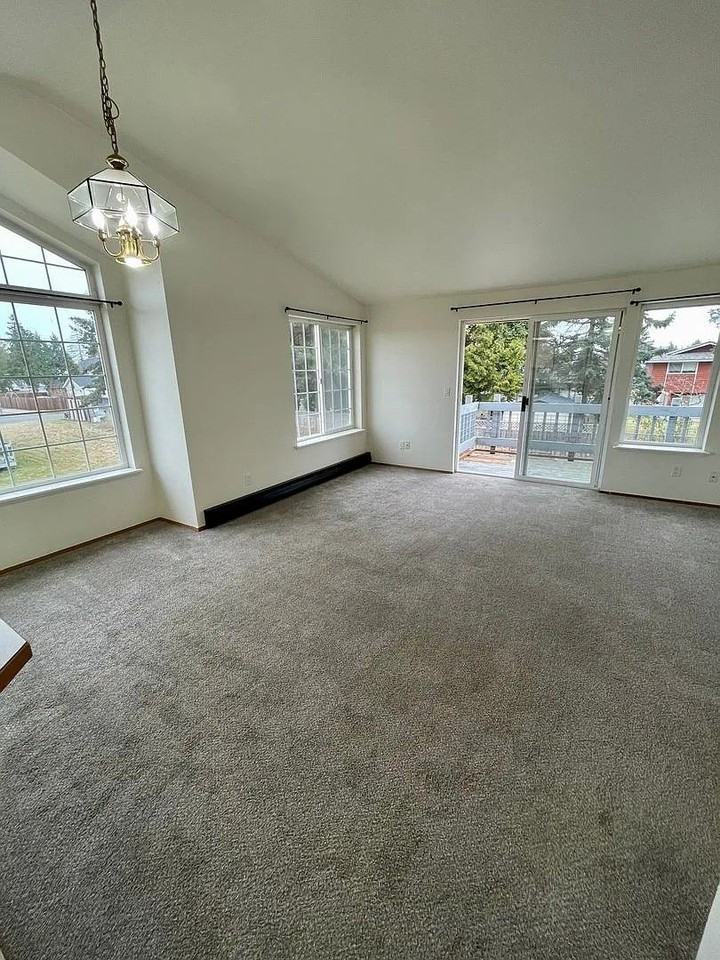 632 D St - Photo 5 of 11
