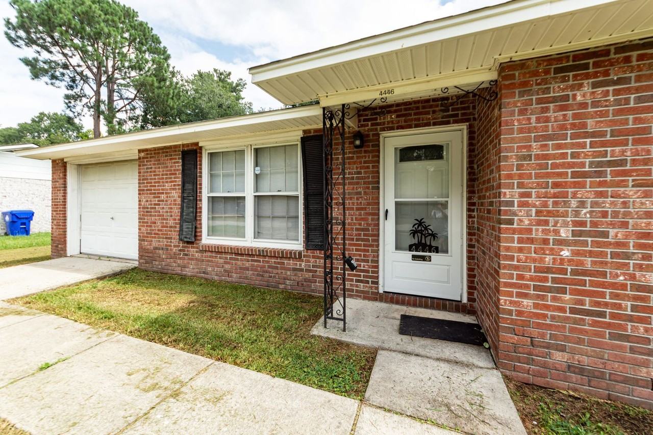 4446 Farmwood St - Photo 2 of 30