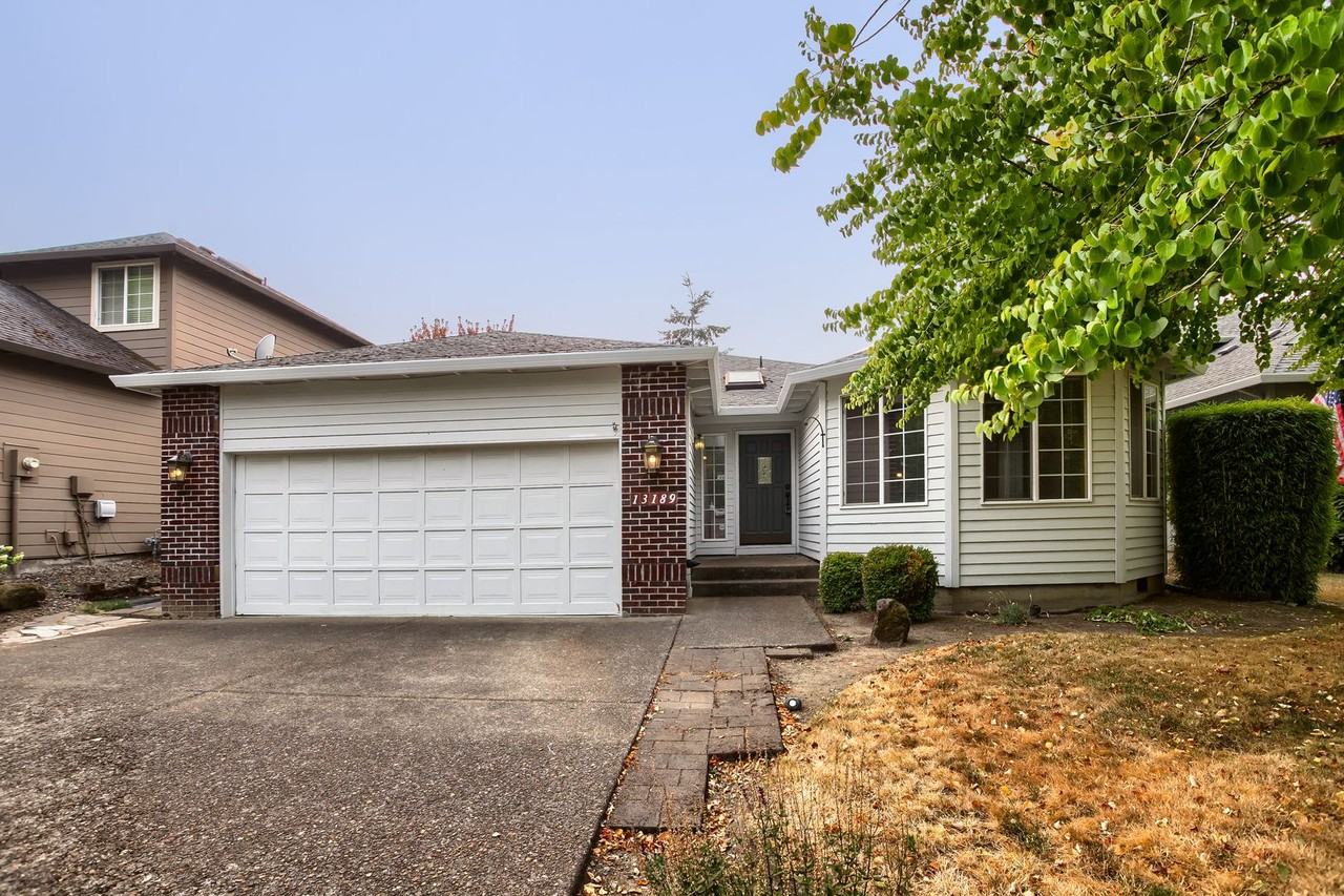 13189 Sw 154th Ave - Photo 3 of 29