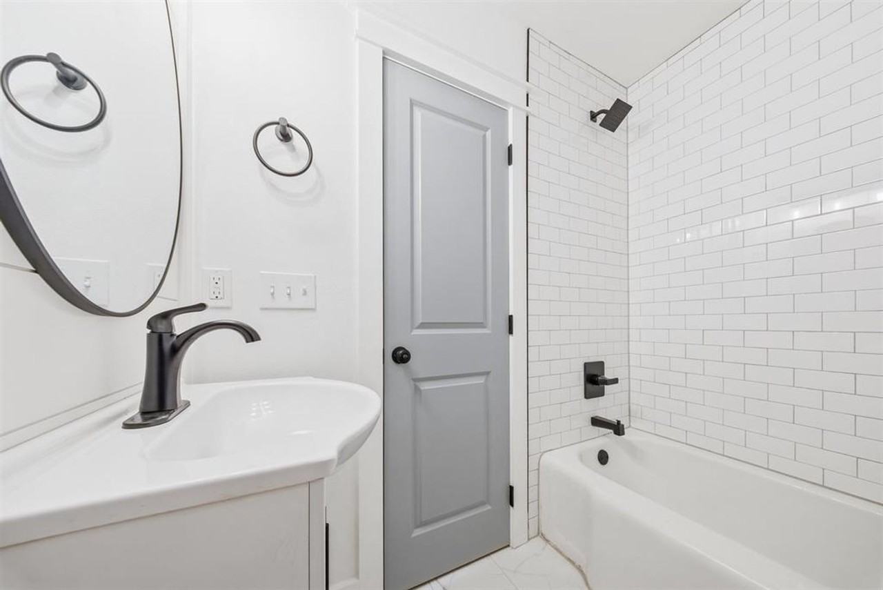 1827 Fernando Dr - Photo 2 of 19