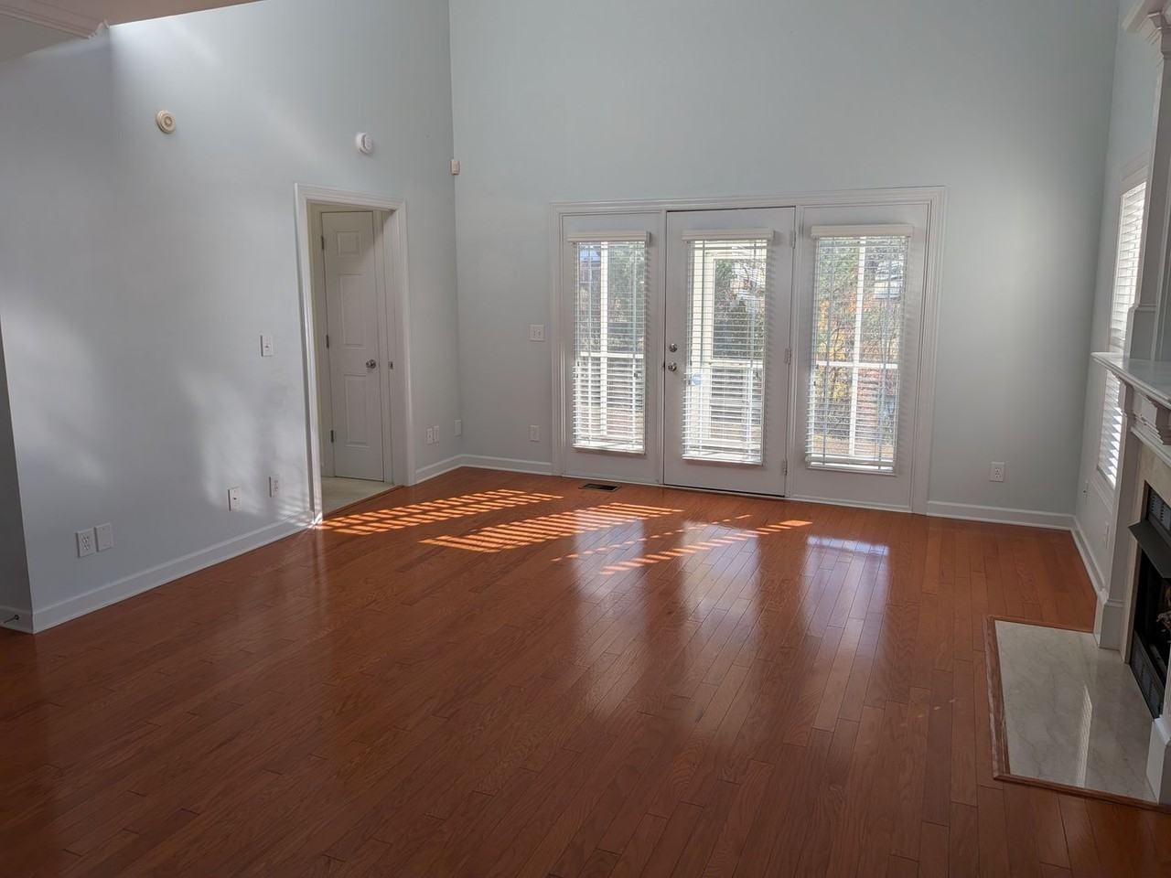 927 Kensington Park Rd - Photo 5 of 24