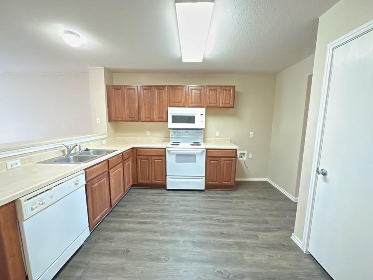 1000 Bluff Meadow Cv - Photo 5 of 20