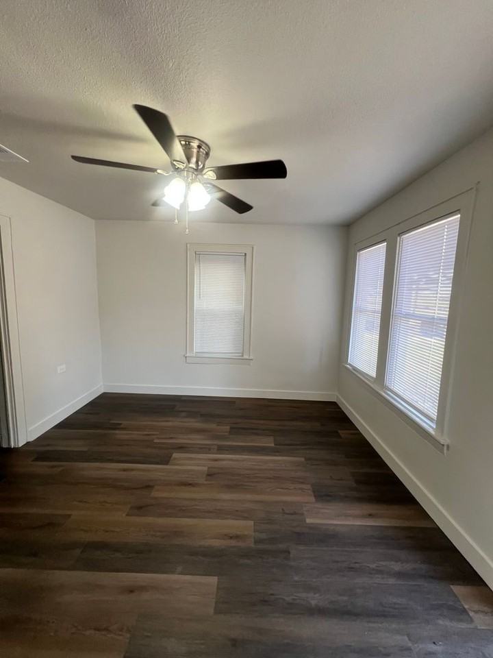 2820 Flint Ave - Photo 3 of 7