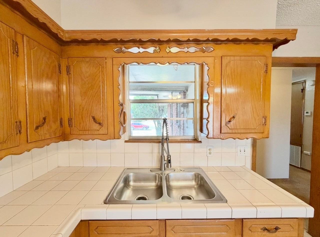 336 Nw 62nd St - Photo 7 of 22