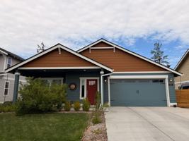 featured image of 697 Nw Rimrock Dr