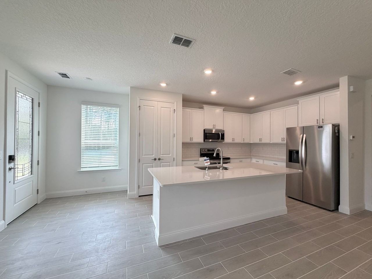 4031 Lingo Ln - Photo 6 of 34