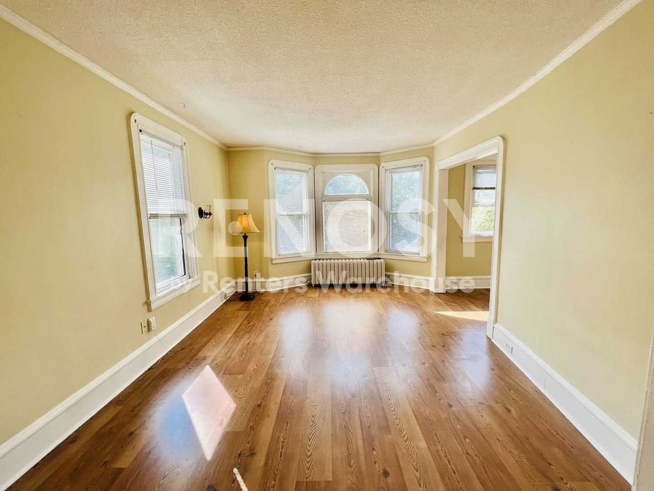 3227 Portland Ave #2 - Photo 4 of 20