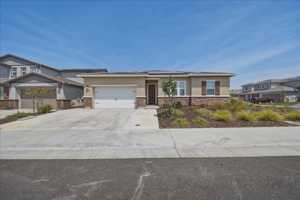 featured image of 12725 Parakeet Way