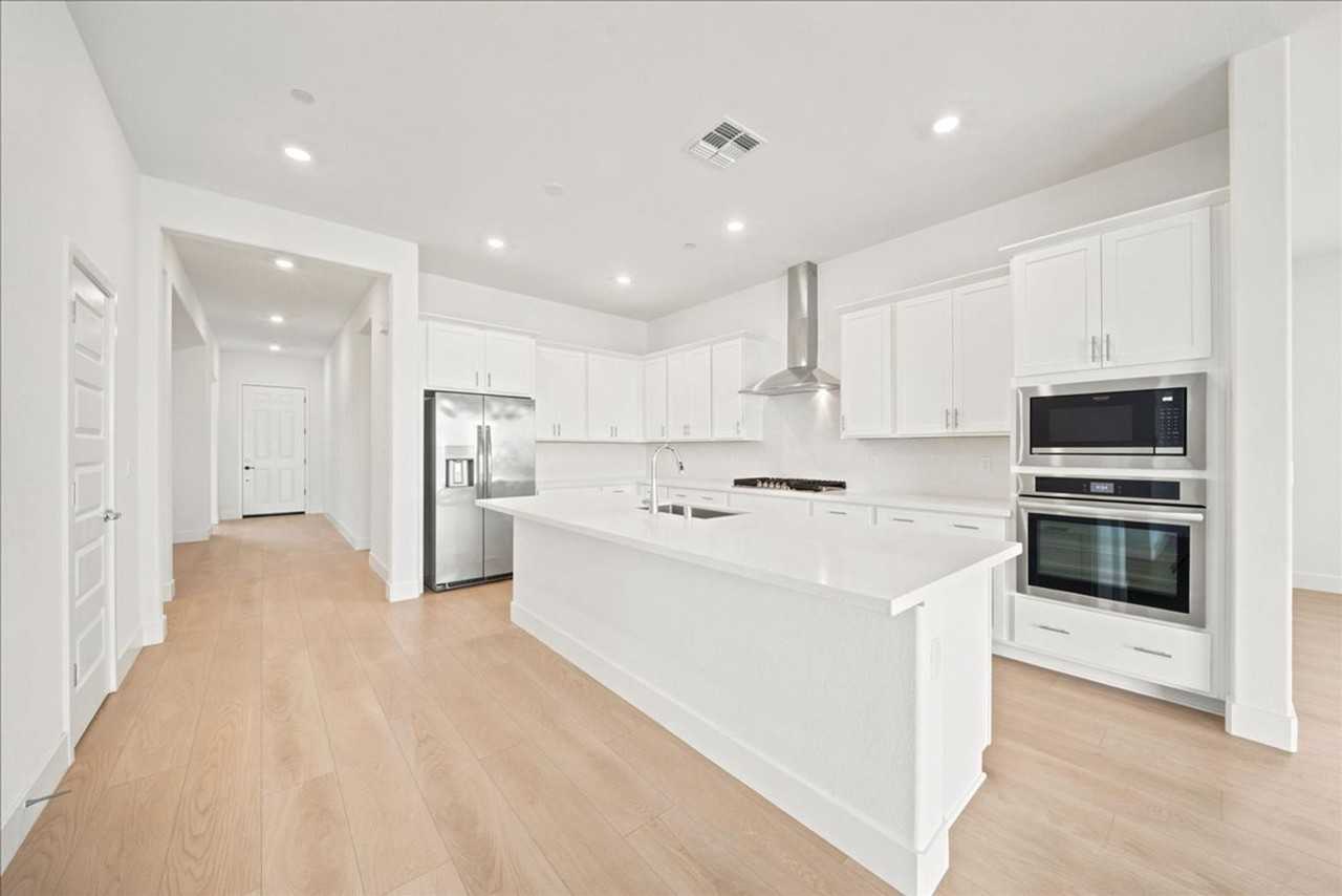 12725 Parakeet Way - Photo 5 of 29