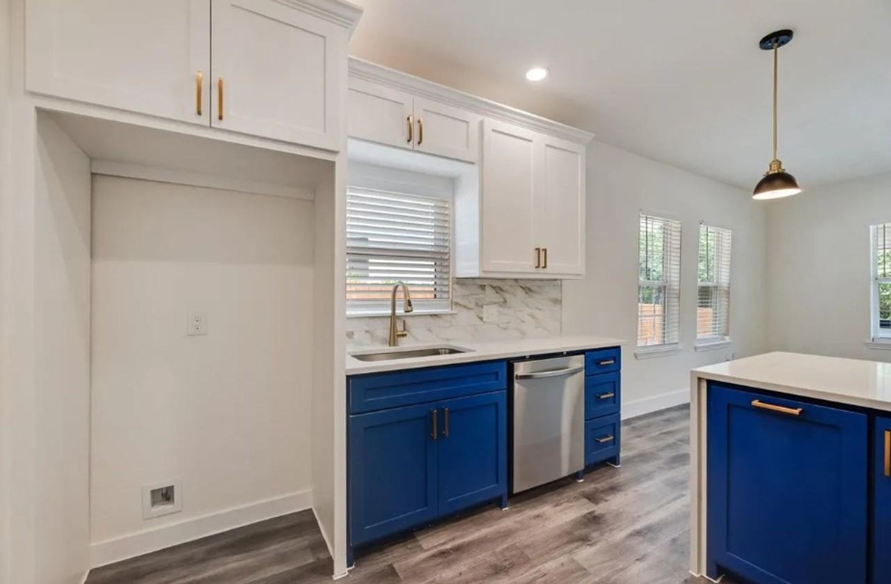 447 W Clarendon Dr - Photo 5 of 10