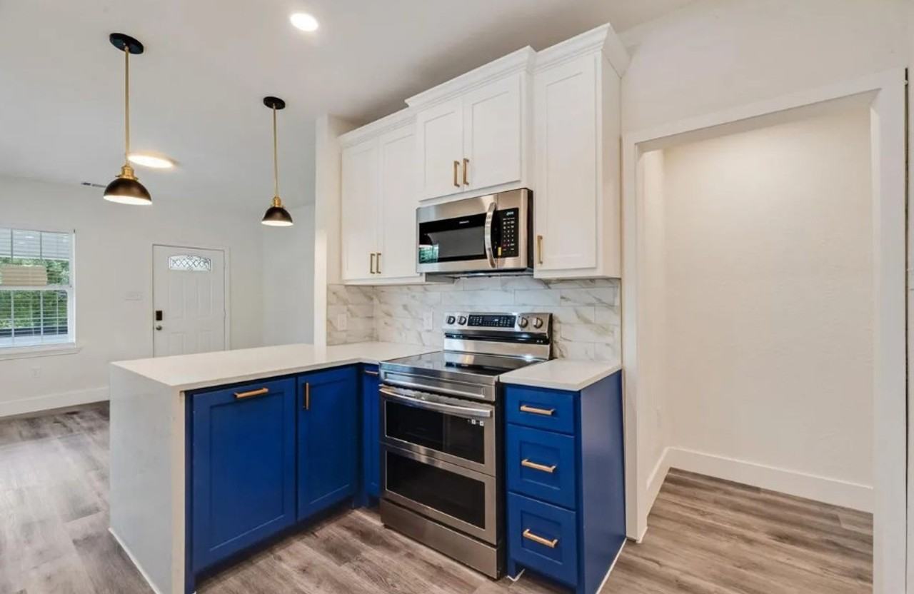 447 W Clarendon Dr - Photo 6 of 10