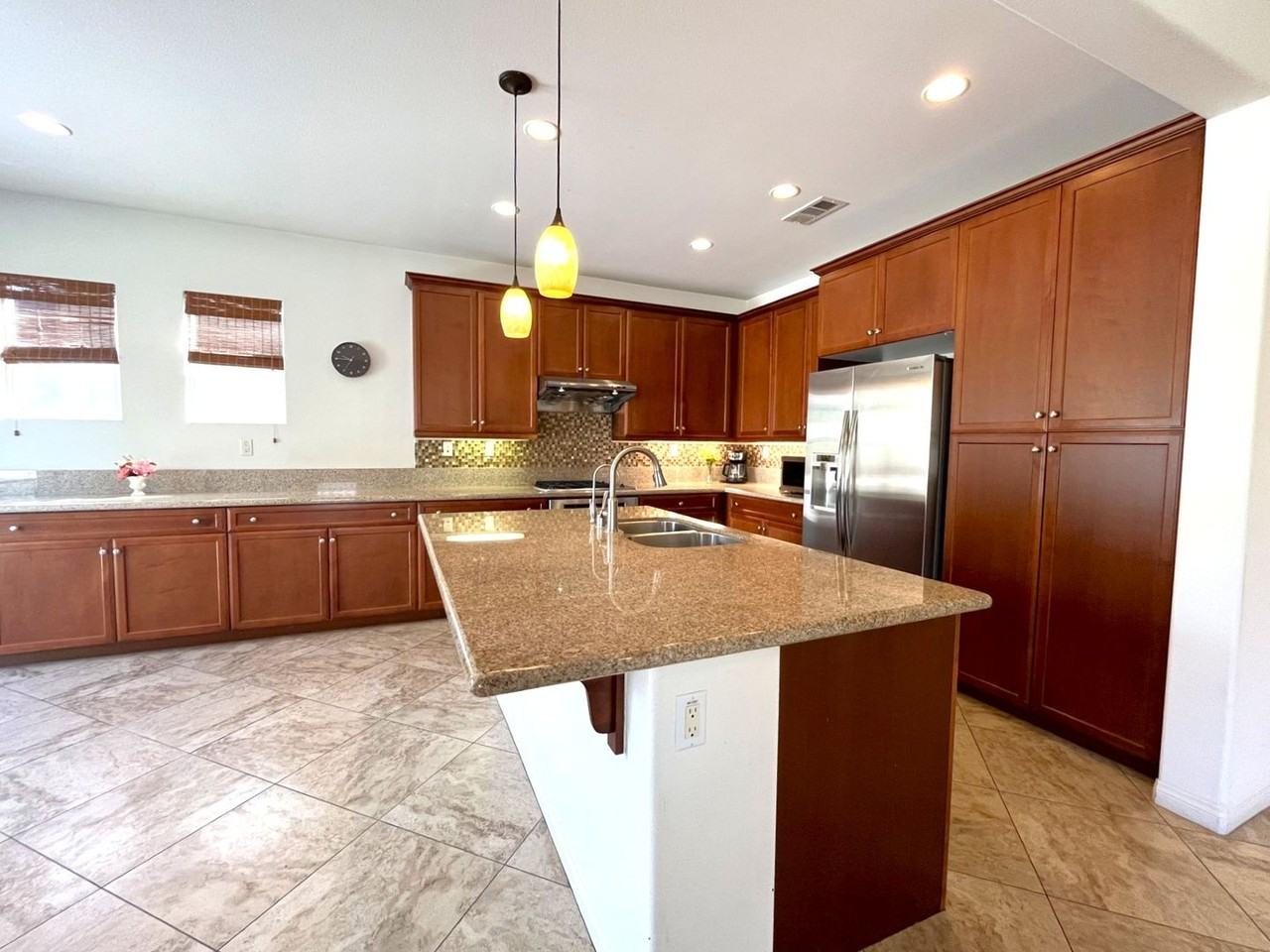 7143 Leighton Dr - Photo 4 of 50