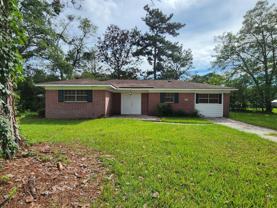 111 Holiday Dr - Photo 1 of 1
