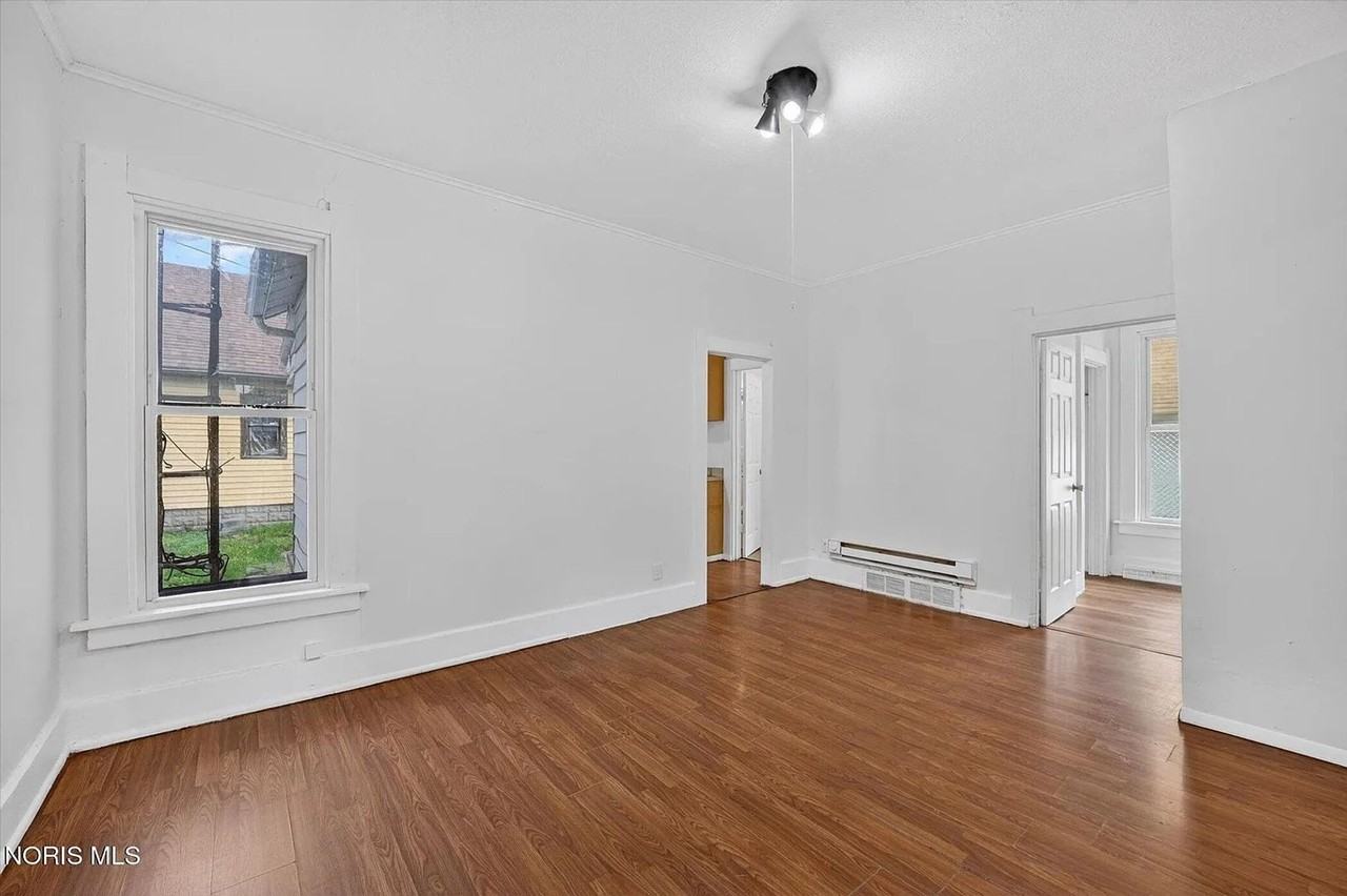 2938 Chase St - Photo 5 of 29