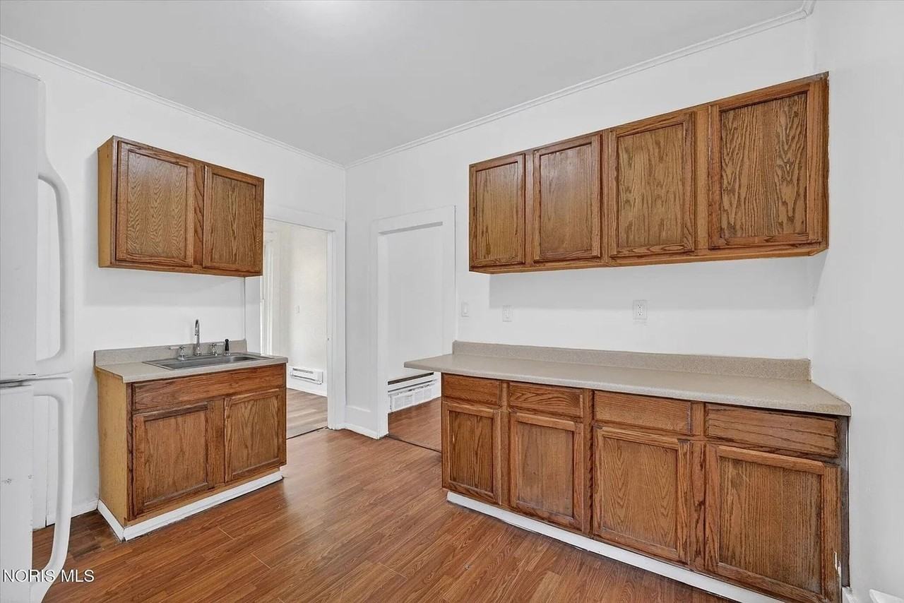 2938 Chase St - Photo 6 of 29