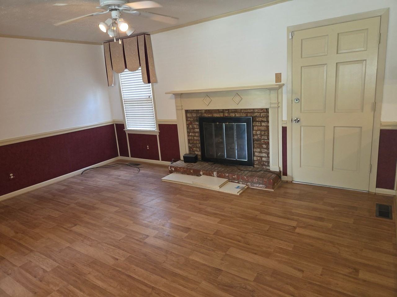 1503 Palmer Dr - Photo 2 of 14