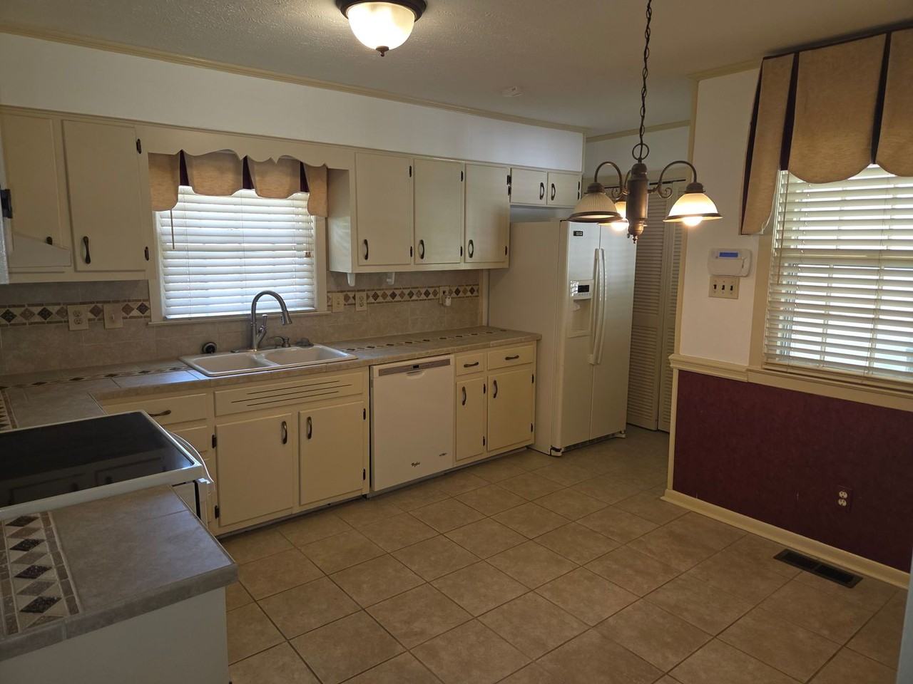 1503 Palmer Dr - Photo 5 of 14