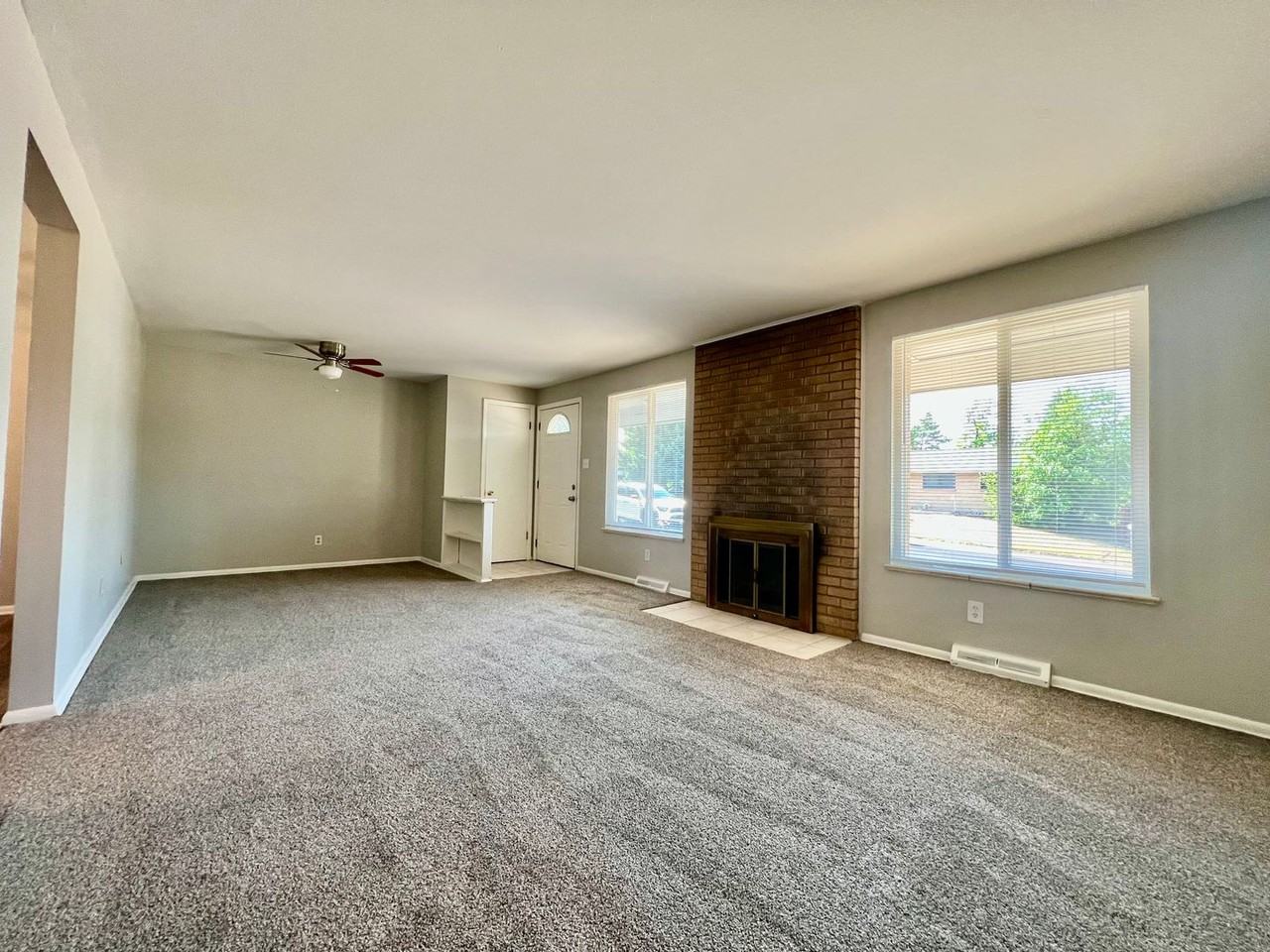 7135 S Birch Way - Photo 4 of 25