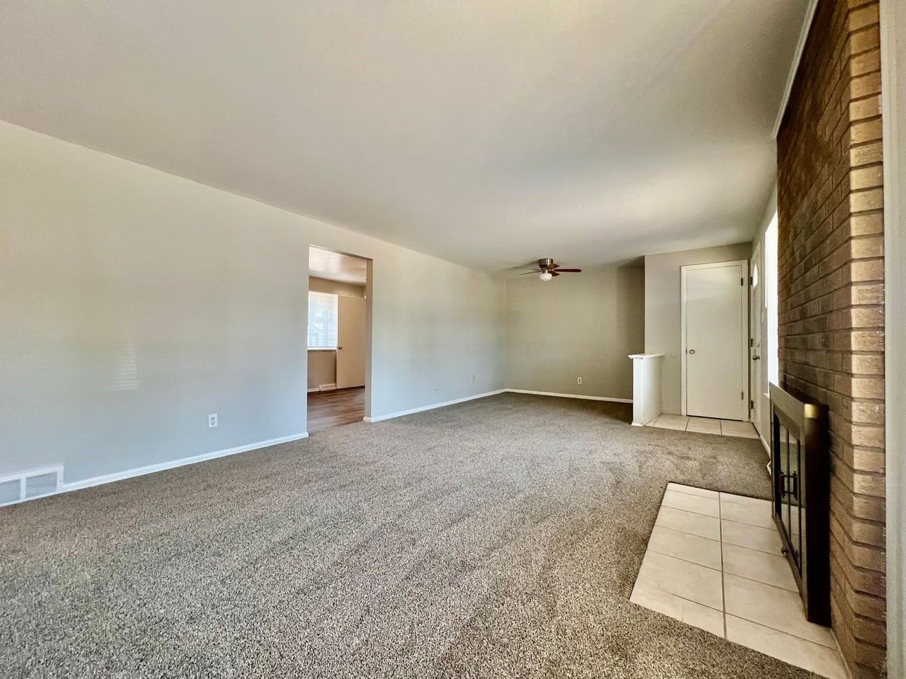 7135 S Birch Way - Photo 5 of 25