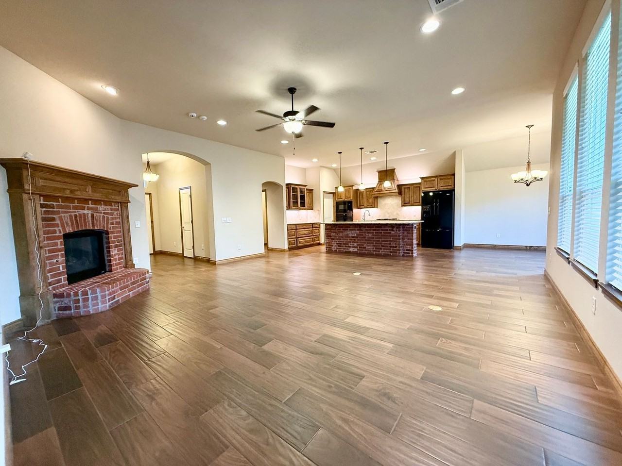 706 Sedona Dr - Photo 5 of 26