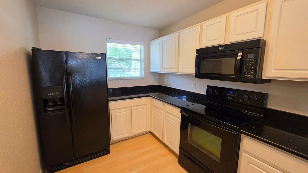 4900 Ne 123rd Ln - Photo 5 of 33