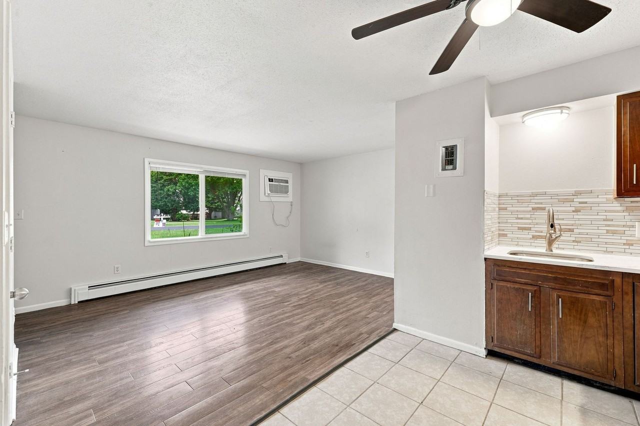 500 500 - 530 Laurel St - 5 #5 - Photo 5 of 25