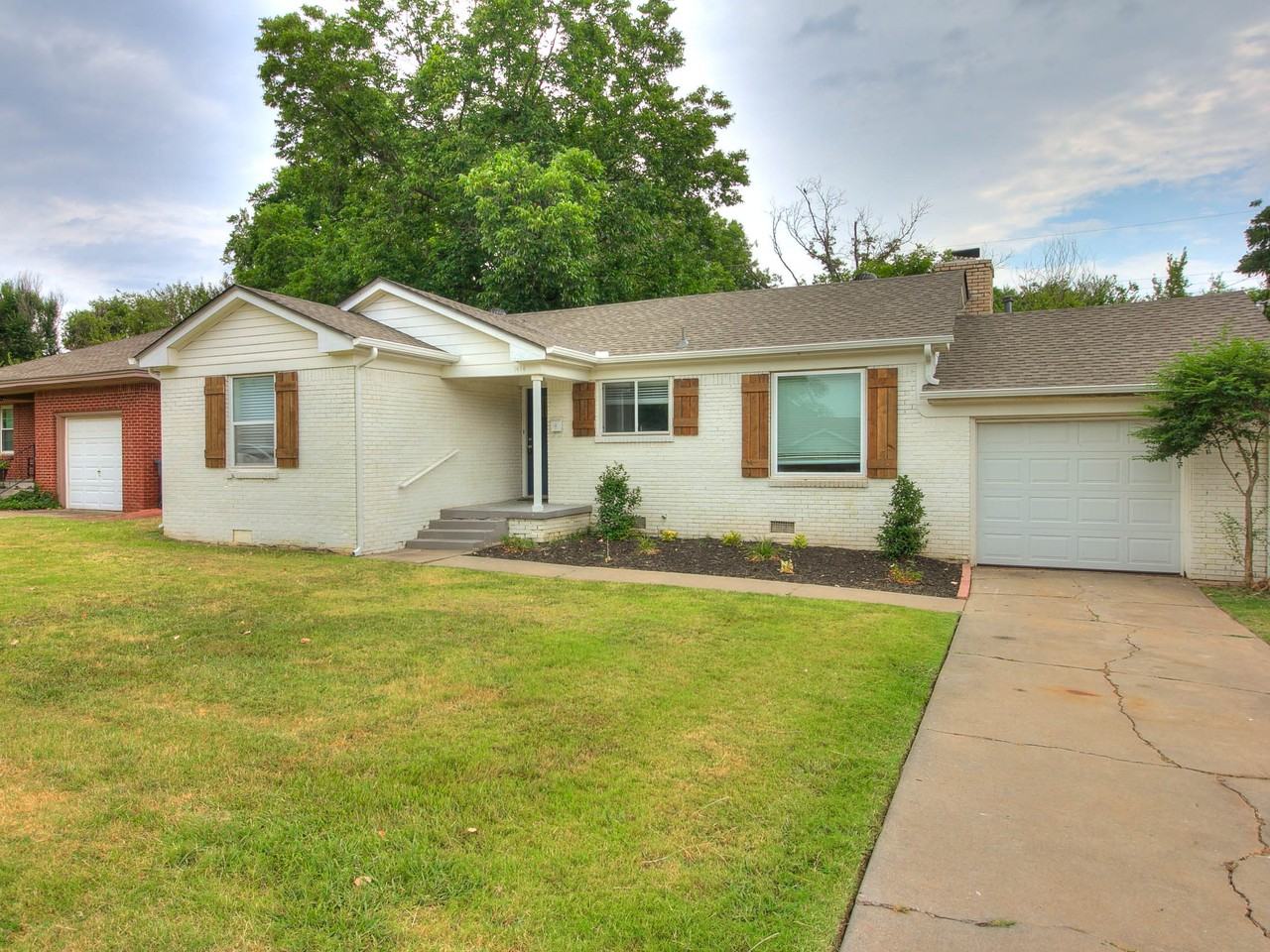 1414 Oxford Way #1 - Photo 2 of 30