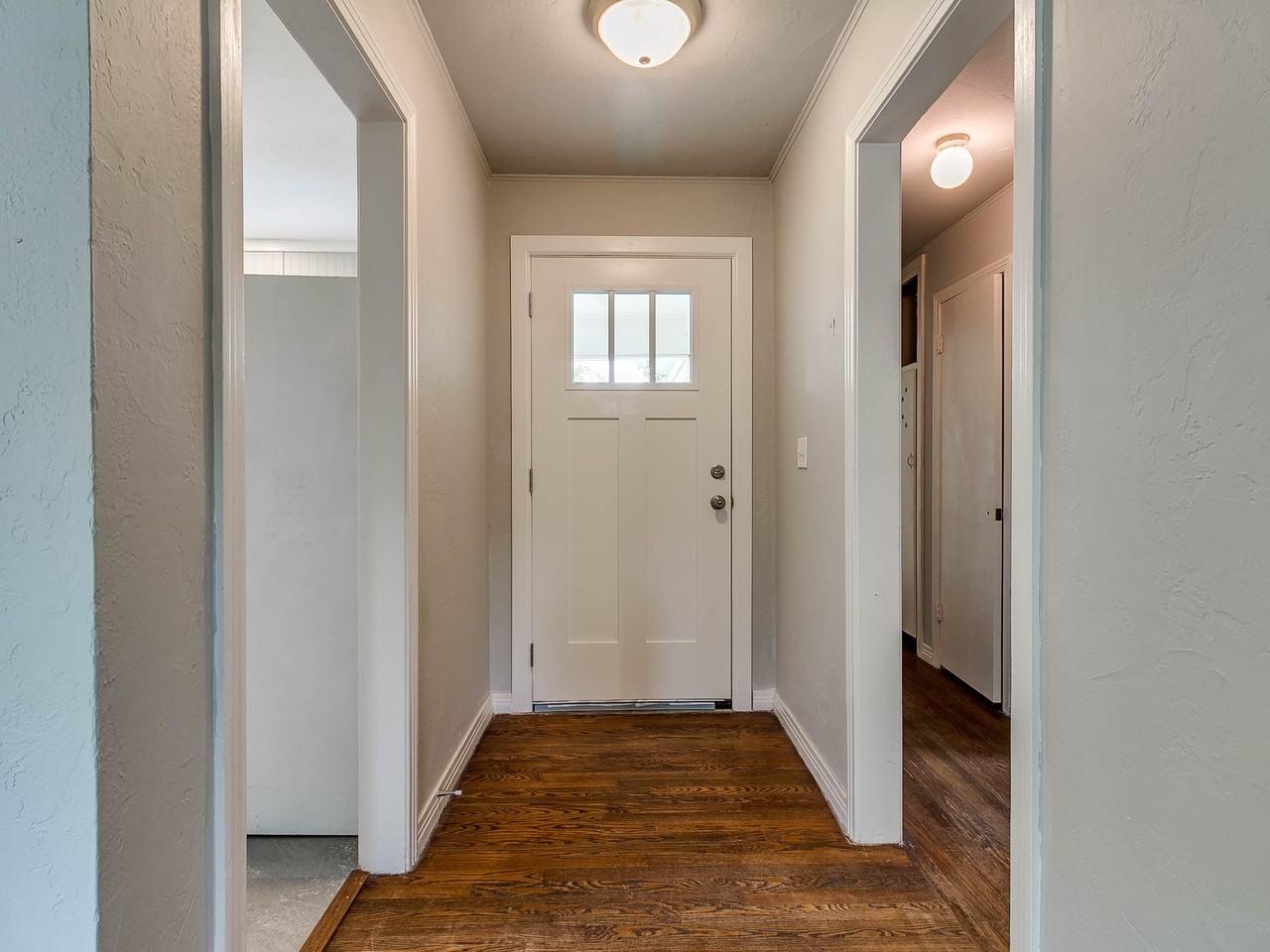 1414 Oxford Way #1 - Photo 5 of 30