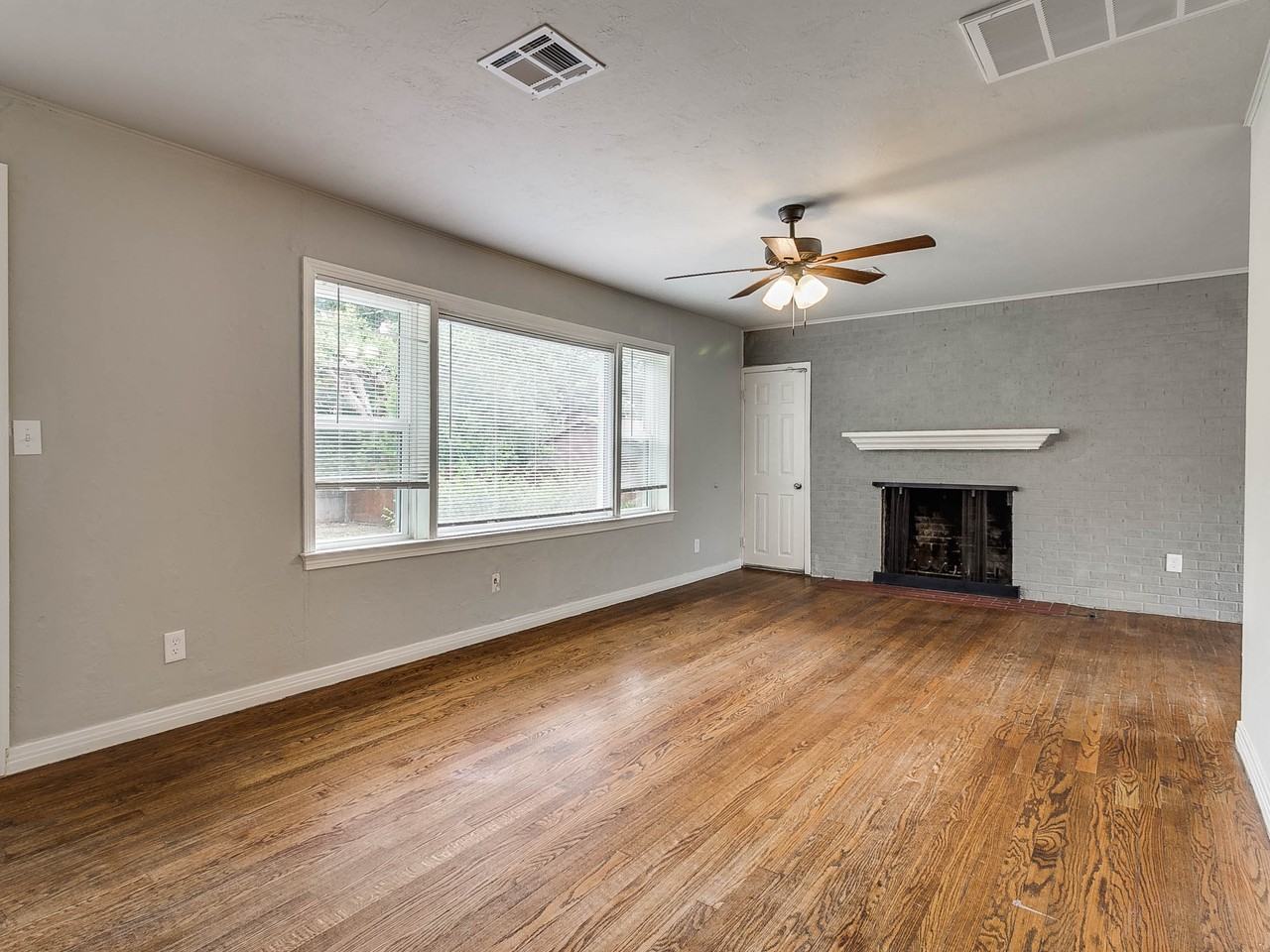 1414 Oxford Way #1 - Photo 6 of 30