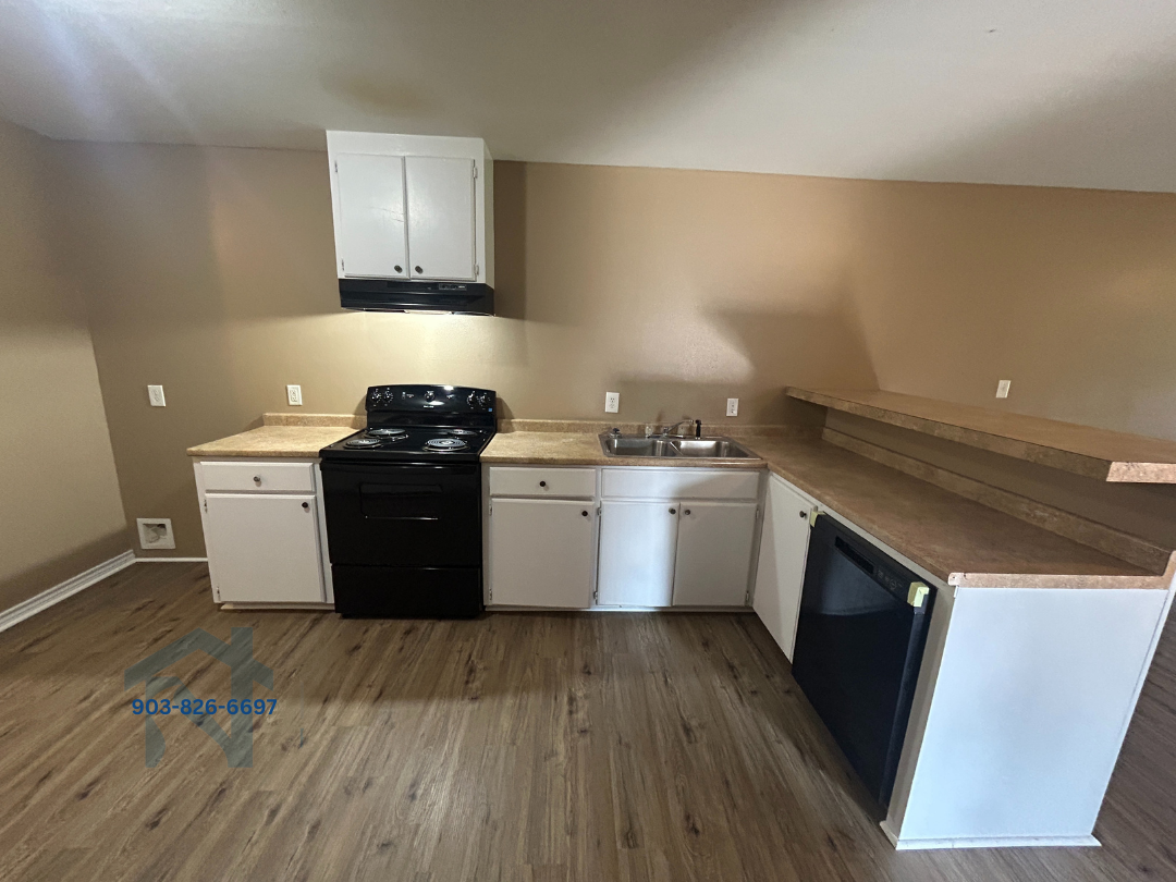 Cardinal Lane Duplexes - 3 #3 - Photo 2 of 18