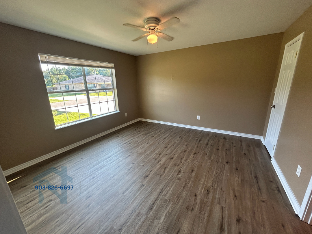 Cardinal Lane Duplexes - 3 #3 - Photo 7 of 18
