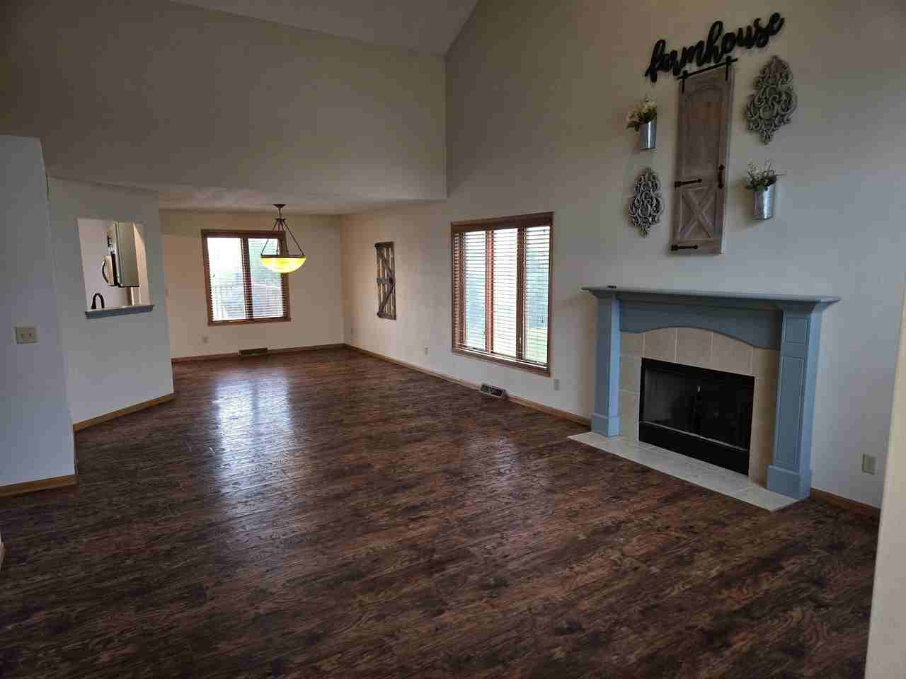 535 Westfield Dr #1 - Photo 5 of 40