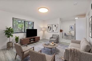 2537 Lysle Ln #3B - Photo 1 of 1