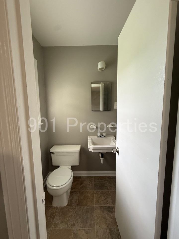 2976 Ruskin Rd #1 - Photo 6 of 13
