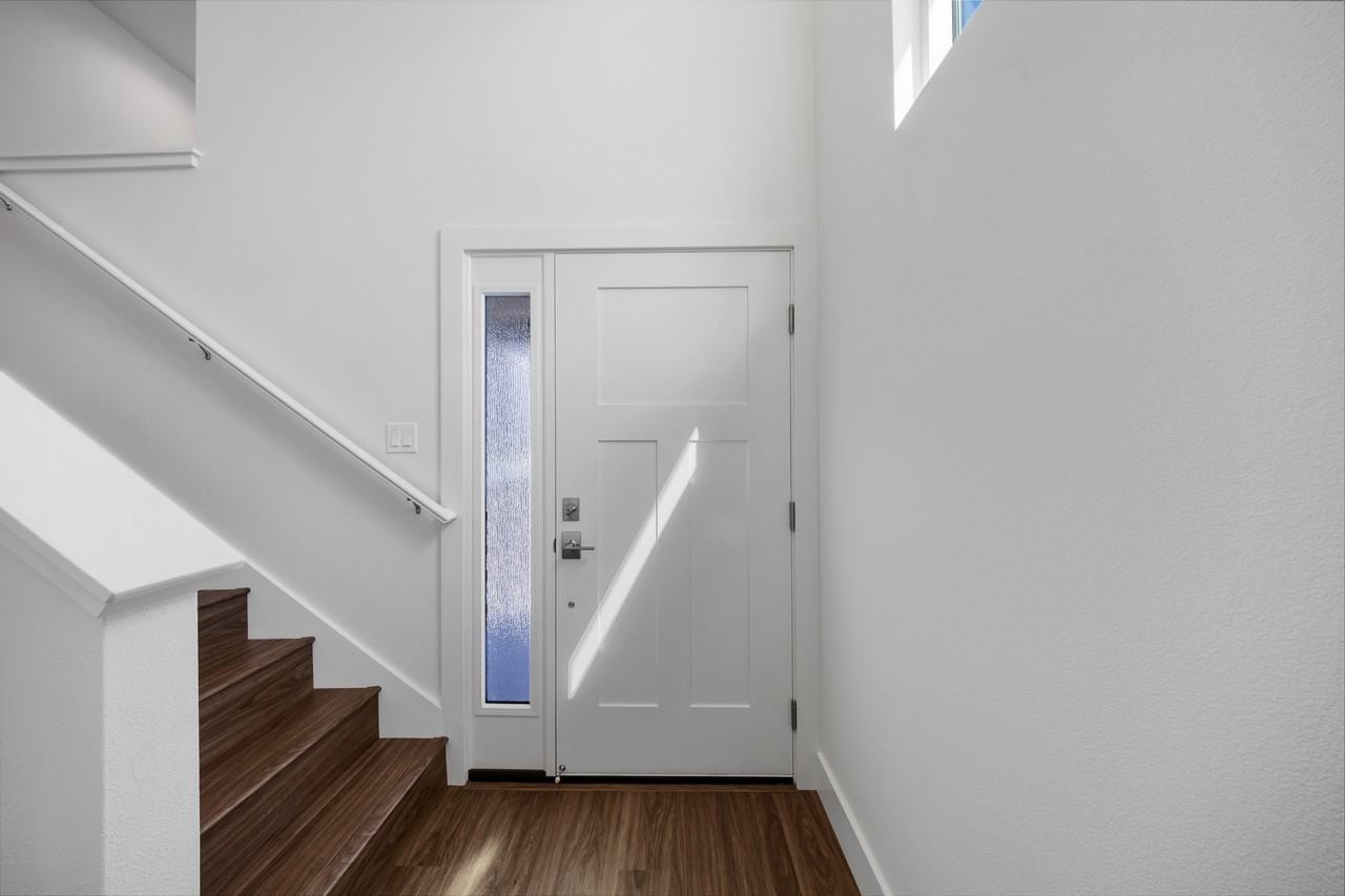 112 Oliona St - Photo 3 of 30